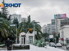 «В Сочи меняется климат»: черноморское побережье засыпало снегом