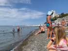 Бархатный сезон в Сочи: на видео попали забитые людьми пляжи