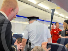 Нетрезвый пассажир устроил дебош на порту самолета из Сочи в Москву