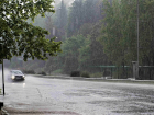 Власти Сочи объявили экстренное штормовое предупреждение