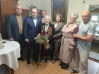 Грязной обувью топчутся депутаты из Сочи в домах ветеранов Великой Отечественной войны