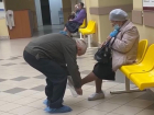 «Любовь спасет мир»: пожилая пара из Сочи растрогала пользователей сети