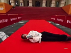 Ирина Горбачева показала всем, как нужно ходить по ковровой дорожке на "Кинотавре" в Сочи