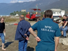 Двое пожилых туристов утонули в Абхазии во время шторма