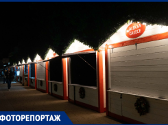 Город засиял праздничными огнями: ярмарка с новогодними товарами открылась в Сочи