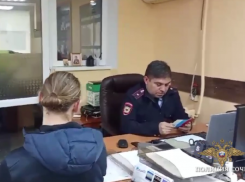 В Сочи задержали байкера, который колесил по лестнице Зимнего театра