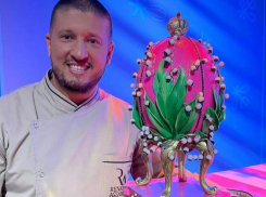 «Я не слышу хруста безе». Ренат Агзамов — от сочинского шашлычника до главного кондитера России