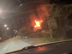 Частный дом сгорел ночью в Сочи