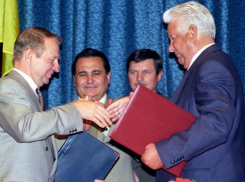 30 лет назад Борис Ельцин подписал в Сочи договор, отдав Украине часть Черноморского флота