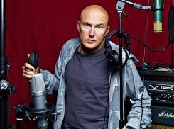 Композитор Игорь Матвиенко пообещал, что фестиваль «Новая волна» вернется в Сочи