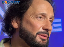 Уроженцу Сочи Стасу Михайлову предложили снять фильм о самом себе