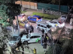 Водитель каршеринга устроил массовую аварию в Сочи 
