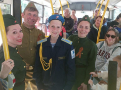 Поездка в праздничном автобусе Сочи растрогала пассажиров до слез