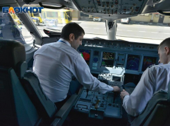 Пассажирский самолет, летевший из Казани в Сочи, совершил экстренную посадку