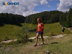 Туристов все чаще привлекает летний отдых в горах Сочи