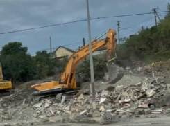 «Автодор» сносит все постройки в сочинском районе в связи со строительством новой дороги