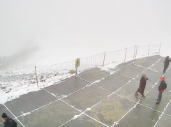 Со снегопада начался зимний сезон в горах Сочи