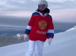  Блогер Ида Галич встретила рассвет и спустилась на сноуборде с гор в Сочи
