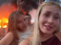  В Сочи задержали тиктокеров, снимавших видео на фоне горящей нефтебазы