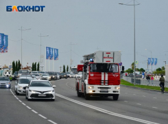  В районе аэропорта Сочи пройдут учения с дымом и спецтехникой