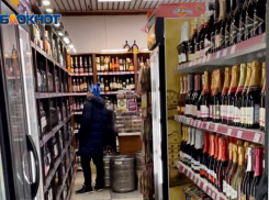 Около полутонны незаконного алкоголя изъяли у предпринимателя в Сочи 