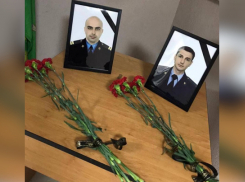 «Люди простились с героями»: в Сочи прошли похороны убитых приставов