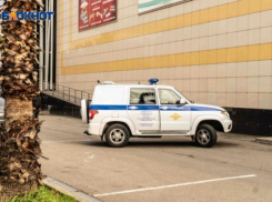 Полиция ищет подростков, запустивших фейерверки в памятник войнам в Сочи