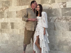 Сочинец Григорий Лепс опубликовал романтичные фото с невестой из Черногории