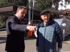 Два дня мэр Сочи пытается понять, откуда в городе берутся свалки 