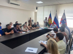  Ученые и общественники на слушаниях «разнесли» проект железной дороги в ущелье Ахцу Сочи