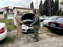Таможенники Сочи передали изъятый «Форд» на нужды СВО