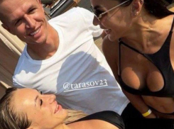 Футболист Дмитрий Тарасов угодил в скандал с моделями в Сочи