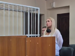 Штраф в 30 тысяч получила девушка, записавшую видео на фоне горящей нефтебазы в Сочи