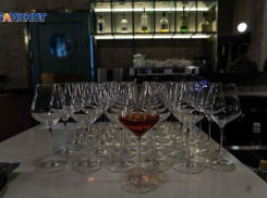 В клубе Сочи, где отравились школьницы, полиция обнаружила контрафактный алкоголь