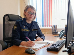 Дачнику, который поставил на участке забор, перекрыв соседке проход, запретили покидать Россию