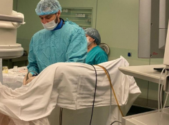 В больнице Сочи впервые лапароскопически удалили кисту почки