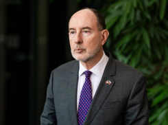 «Россия становится новым трендом среди государств и примером для будущего»: внук Шарля де Голя выступил в Сочи