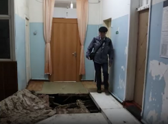 Сочинцы вынуждены жить в холодном, разрушающемся общежитии