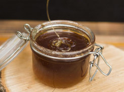 К сбору самого редкого меда приступили в горах Сочи