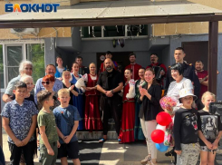 В Сочи душевно встретили раненого участника СВО, который ушёл добровольцем на фронт