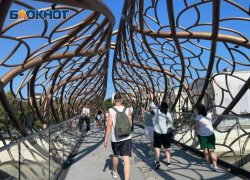 Мост Сочи восстановили после вандалов-мотоциклистов