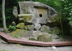 Волконский дольмен: история уникального памятника мегалитической культуры в Сочи