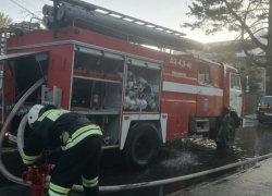 В Адлере тушили пожар в гостинице