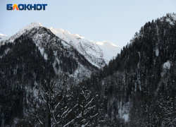 В горах Сочи закрыли туристические маршруты из-за выпавшего снега