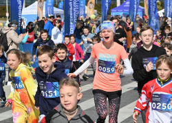 Полторы тысячи блинов съели участники Блинного забега в Сочи