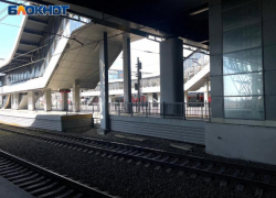 Несколько поездов, идущих в Сочи, задерживаются из-за атаки БПЛА в Воронежской области  