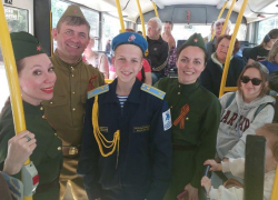 Поездка в праздничном автобусе Сочи растрогала пассажиров до слез