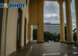 На разработку проекта ремонта сочинского Зимнего театра направят 57 миллионов