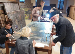 148 картин уцелели после пожара в галерее Абхазии
