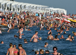 Въезд в Сочи снова ограничат ? Депутат призвал ввести "барьеры" для путешественников